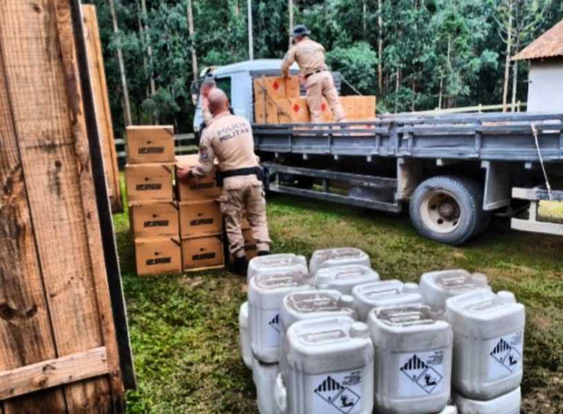 Fiscais da ADAPAR encontraram irregularidades administrativas relacionadas a produtos controlados.