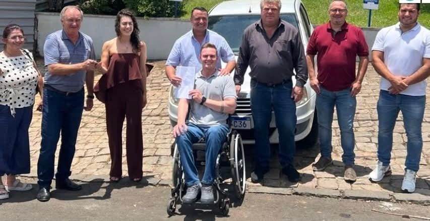 Parceria institucional: Tribunal de Justiça entrega automóvel à Prefeitura de Porto União